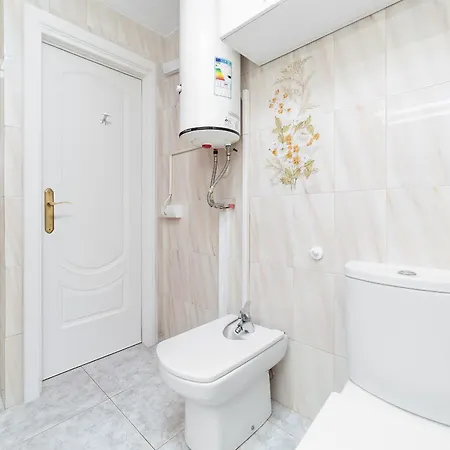 Apartman Luxury Primerisima Linea Playa Poniente Con 6,5 Mts De Vistas Frontales Al Mar Y Parking