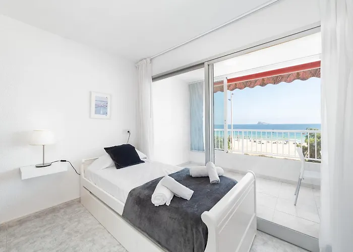 Luxury Primerisima Linea Playa Poniente Con 6,5 Mts De Vistas Frontales Al Mar Y Parking