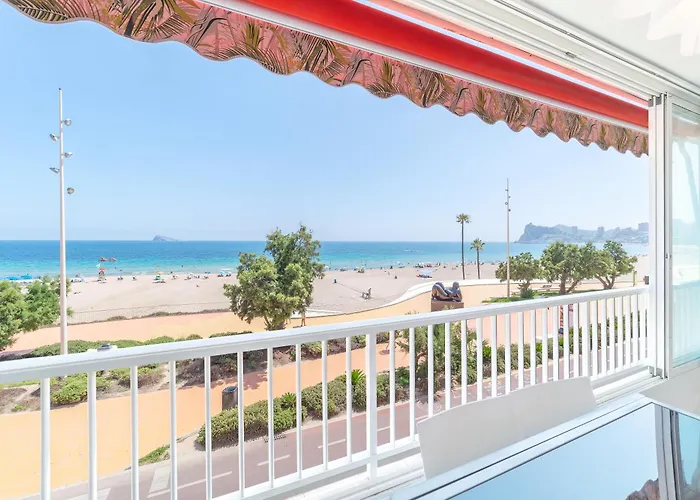 Lägenhet Luxury Primerisima Linea Playa Poniente Con 6,5 Mts De Vistas Frontales Al Mar Y Parking